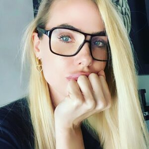 Ilary Blasi Instagram - 🤓