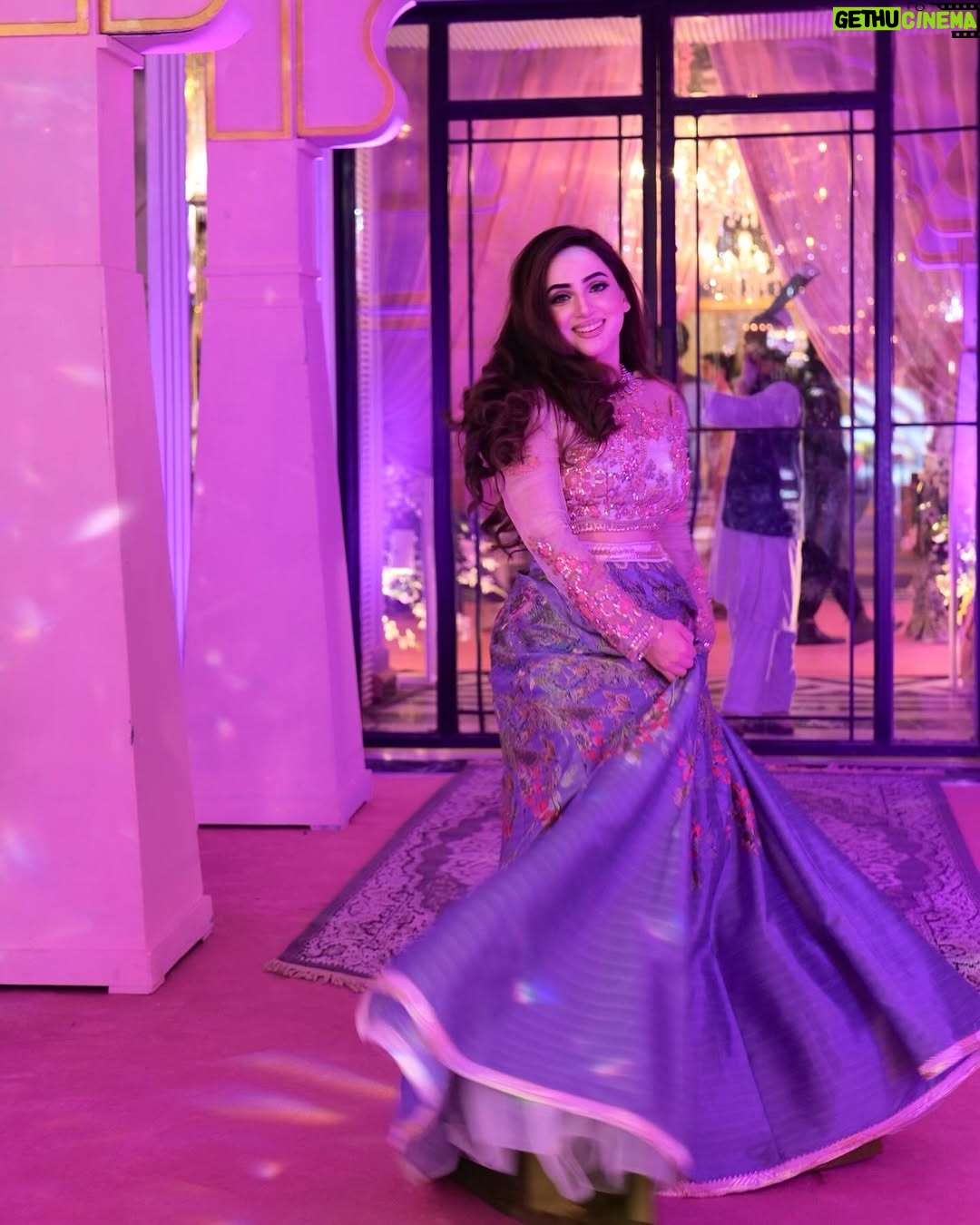 Inaya Khan - 17.8K Likes - 💜🌸✨
What a blast sangeet last night 🙌🏻✨ #rabesain 🌸
Wearing @zaraasif.official ✨✨
Photography @munibrehman_studio 📸📸
Makeup and styling by me ofcourse 🙌🏻💜