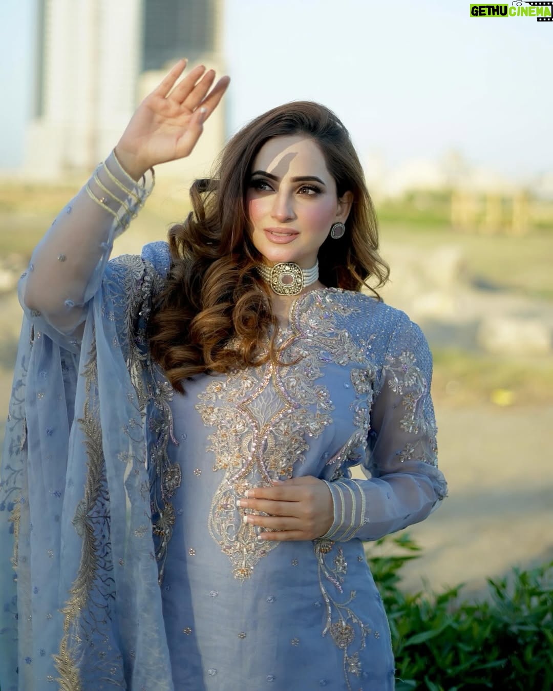 Inaya Khan - 4.1K Likes - Eid 2nd day look 🪻✨
Wearing @jamniibyharoonafzaal 🤍
Photographer @shotby_salman 📸
Neckwear @nagina_houseofjewels ✨💫