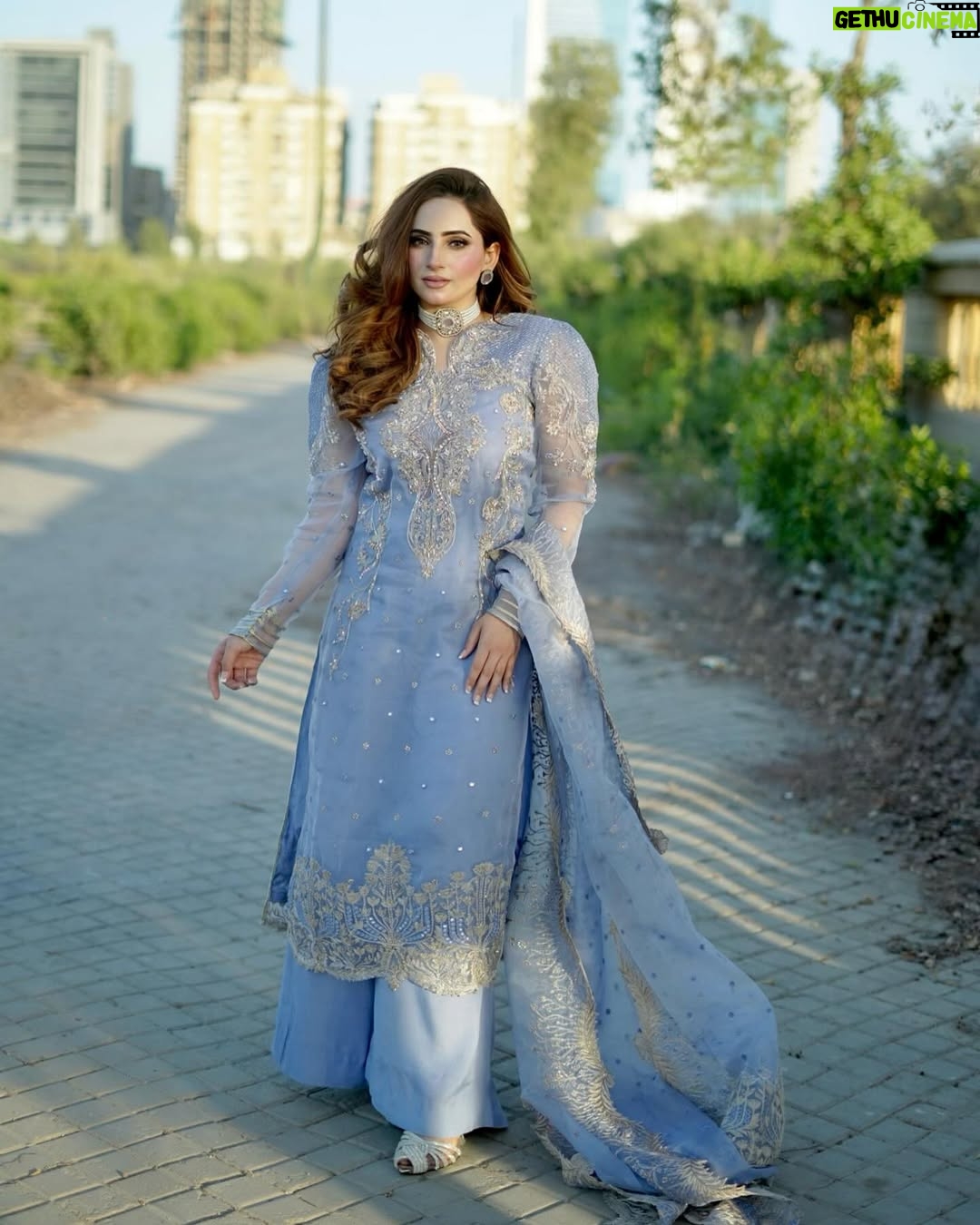 Inaya Khan - 4.1K Likes - Eid 2nd day look 🪻✨
Wearing @jamniibyharoonafzaal 🤍
Photographer @shotby_salman 📸
Neckwear @nagina_houseofjewels ✨💫