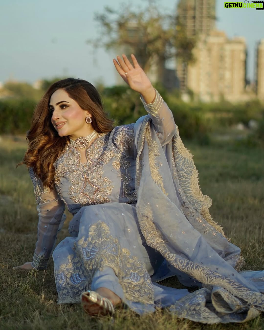 Inaya Khan - 4.1K Likes - Eid 2nd day look 🪻✨
Wearing @jamniibyharoonafzaal 🤍
Photographer @shotby_salman 📸
Neckwear @nagina_houseofjewels ✨💫