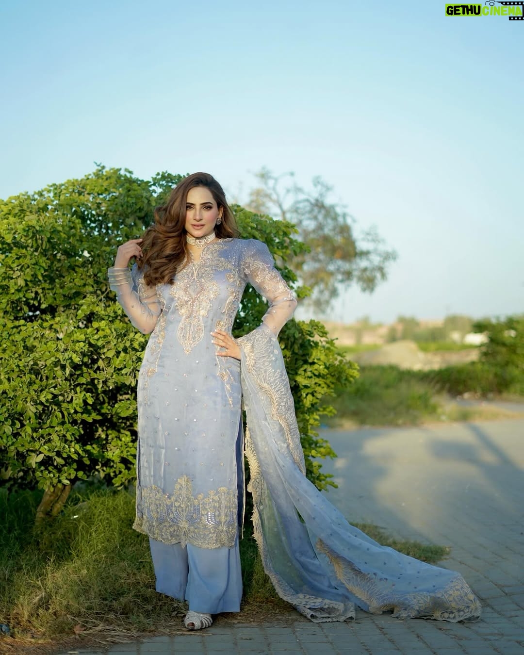 Inaya Khan - 4.1K Likes - Eid 2nd day look 🪻✨
Wearing @jamniibyharoonafzaal 🤍
Photographer @shotby_salman 📸
Neckwear @nagina_houseofjewels ✨💫