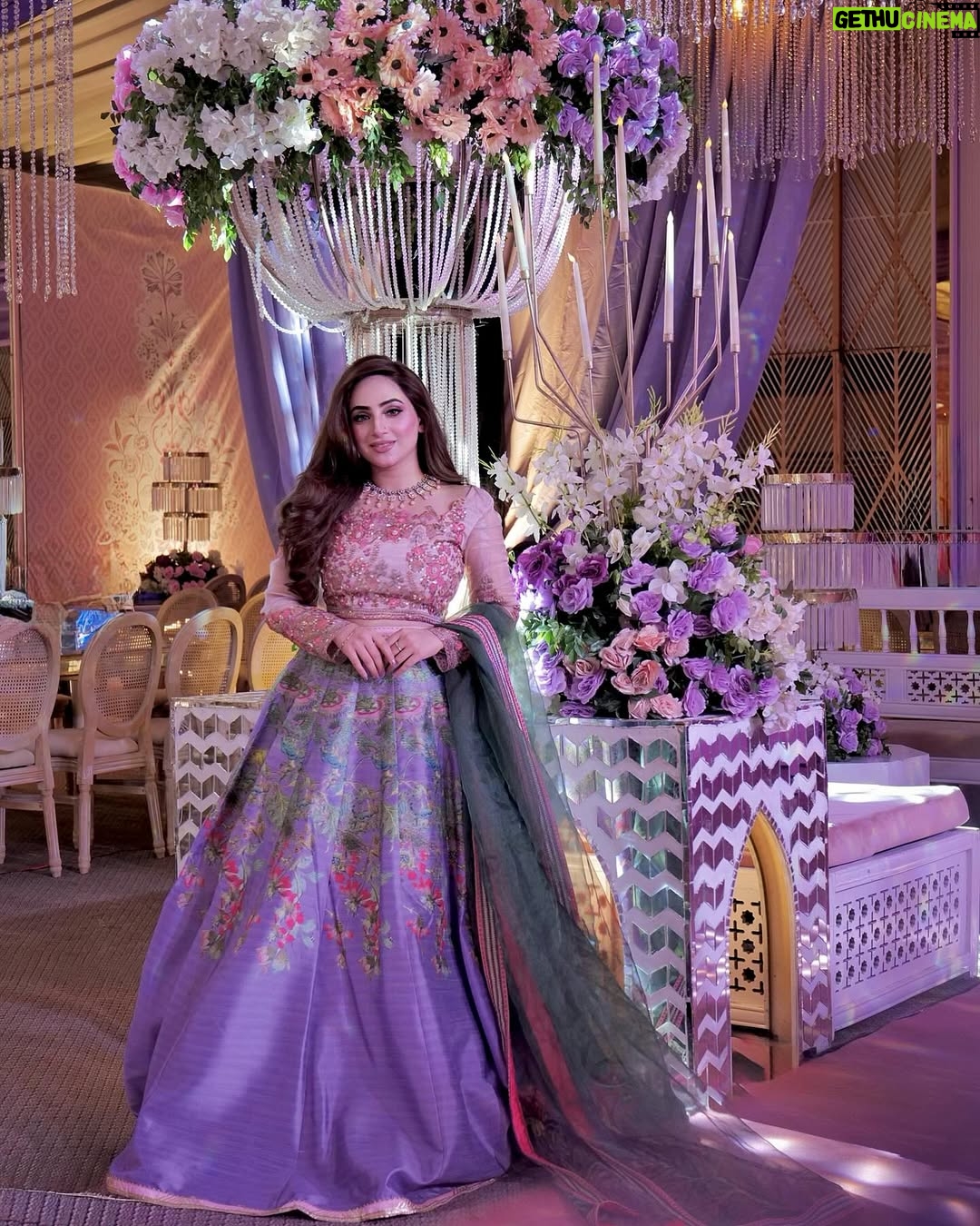 Inaya Khan - 17.8K Likes - 💜🌸✨
What a blast sangeet last night 🙌🏻✨ #rabesain 🌸
Wearing @zaraasif.official ✨✨
Photography @munibrehman_studio 📸📸
Makeup and styling by me ofcourse 🙌🏻💜