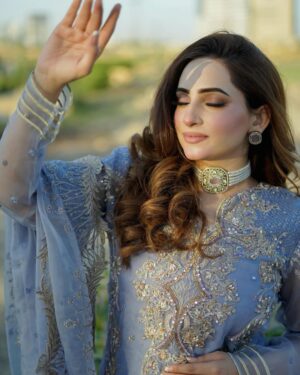 Inaya Khan Instagram - Eid 2nd day look 🪻✨
Wearing @jamniibyharoonafzaal 🤍
Photographer @shotby_salman 📸
Neckwear @nagina_houseofjewels ✨💫
