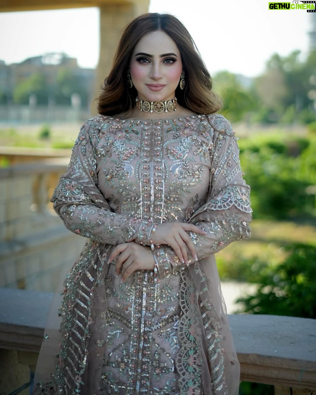 Inaya Khan - 7.4K Likes - Eid First day look 🙌🏻✨🌙
Wearing my favorite @malhaar.official ✨
Neckwear by @nagina_houseofjewels 🫶
Photographer @shotby_salman 📸
