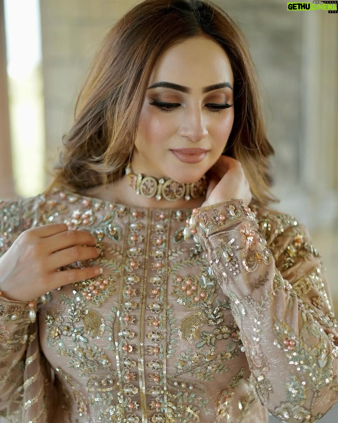 Inaya Khan - 7.4K Likes - Eid First day look 🙌🏻✨🌙
Wearing my favorite @malhaar.official ✨
Neckwear by @nagina_houseofjewels 🫶
Photographer @shotby_salman 📸