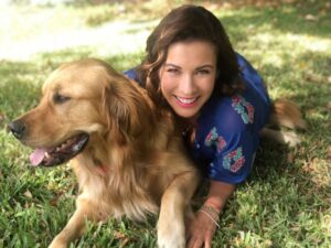 Ingrid Coronado Instagram - Este día tengo el corazón roto...
Nuestro guardián de cuatro patas, Jägger era nuestra adoración. Inesperadamente se fue... Y aunque el dolor es enorme, también nos dejó muchísimo amor.
Hoy mi columna en El Universal está dedicada a él. A su “sit” tierno, a su lealtad infinita y al último acto de amor que nos regaló.
Si alguna vez perdiste a un ser querido, humano o animal, cuéntame en comentarios cómo lo viviste. 💌
Tu historia puede acompañar a otro corazón que hoy necesita consuelo.
📰 Léela completa en el periódico El Universal.
#ElGuardiánQueSeFuePrimero #GraciasJägger #AmorQueSigueCuidando #ElUniversal #SoyMujerÓN