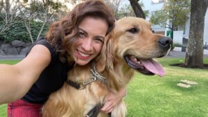 Ingrid Coronado Instagram - Este día tengo el corazón roto...
Nuestro guardián de cuatro patas, Jägger era nuestra adoración. Inesperadamente se fue... Y aunque el dolor es enorme, también nos dejó muchísimo amor.
Hoy mi columna en El Universal está dedicada a él. A su “sit” tierno, a su lealtad infinita y al último acto de amor que nos regaló.
Si alguna vez perdiste a un ser querido, humano o animal, cuéntame en comentarios cómo lo viviste. 💌
Tu historia puede acompañar a otro corazón que hoy necesita consuelo.
📰 Léela completa en el periódico El Universal.
#ElGuardiánQueSeFuePrimero #GraciasJägger #AmorQueSigueCuidando #ElUniversal #SoyMujerÓN