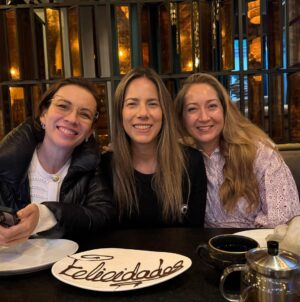 Ingrid Coronado Instagram - San Miguel y el corazón lleno 🌸
Nada como reír, compartir y abrazar la vida con quienes creciste de la mano.
Primas y hermanas gracias por este viaje! Qué regalo estar juntas 💛
Love you!