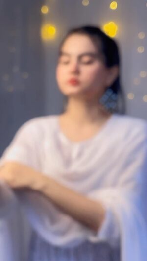 Insha Warsi Instagram - Kal ka dhuaan🖤
#inshawarsi #inshalians #reels #instagood #instagram #reelsinstagram #reelitfeelit #explore #explorepage #save #share @instagram