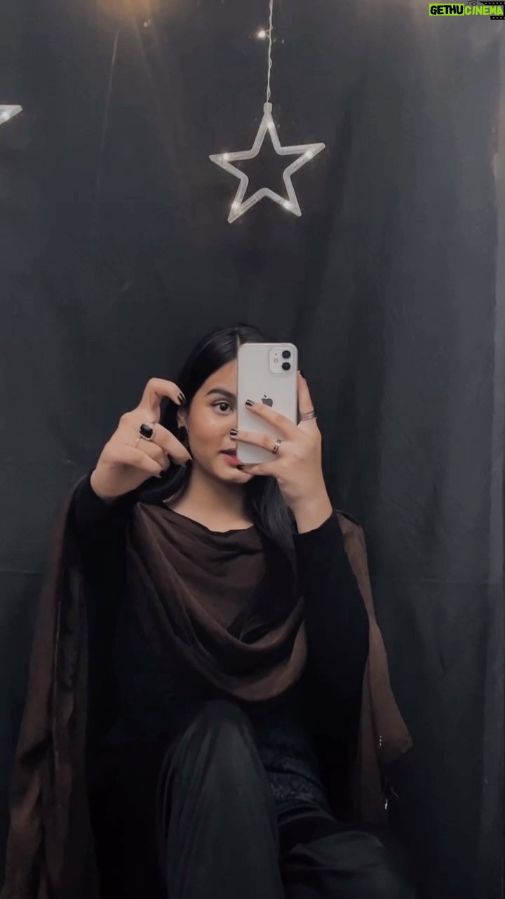 Insha Warsi - 204.3K Likes - 🖤 

#inshawarsi #inshalians #reels #instagood
#instagram #reelsinstagram #reelitfeelit
#explore #explorepage #save #share #follow @instagram