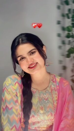 Insha Warsi Instagram - Fact 🙂👍🏻
.
.
.
.
#inshalians #reels #reelsinstagram #reelitfeelit #follow #viral #instagood #instagood #follow #inshawarsi @instagram
