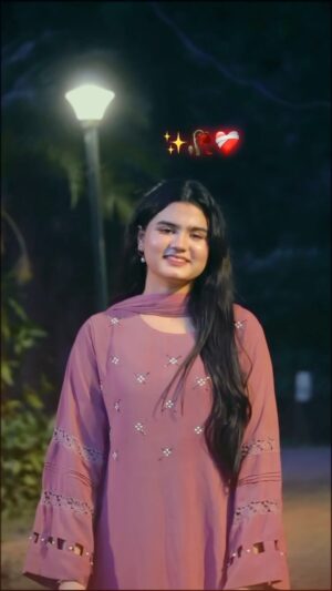 Insha Warsi Instagram - Khud se pyaar karna seekho🥀
.
.
.
.
.
.
#inshalians #reels #reelsinstagram #reelitfeelit #follow #viral #instagood #instagood #follow #inshawarsi @instagram #explore #explorepage #trend #trendingreels