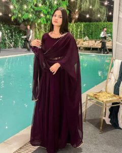 Insha Warsi Most Liked Photos and Posts