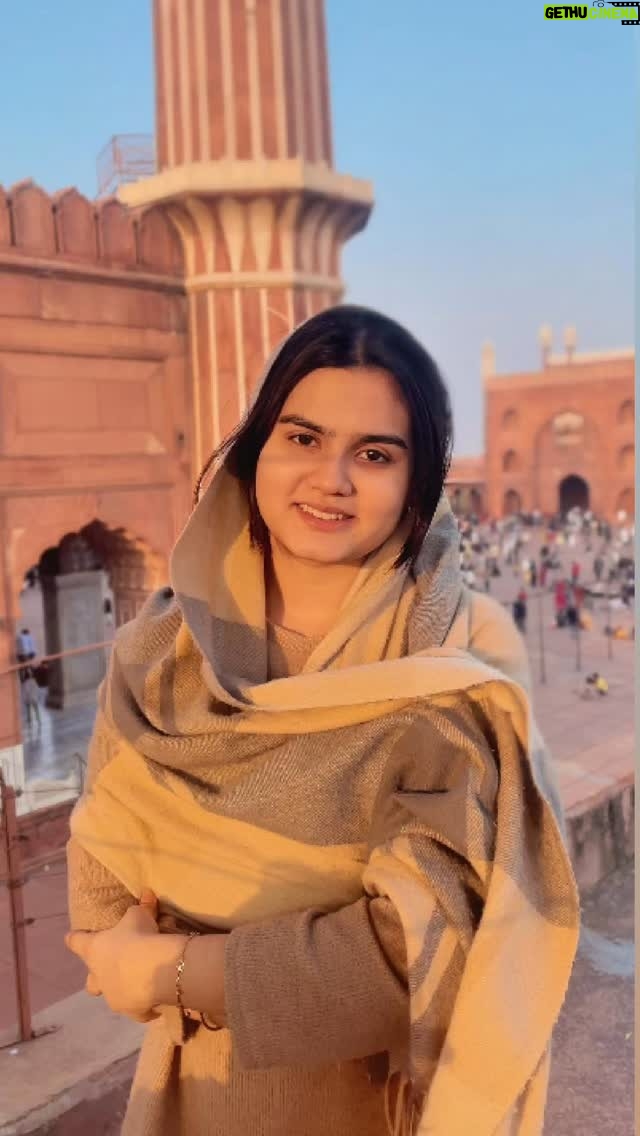 Insha Warsi - 396.6K Likes - Behtareen dega♥️✨
.
.
.
.
.
#inshawarsi #inshalians #viral #reelsinstagram #reelitfeelit #follow #instagood #reels #explore #explorepage #shayri