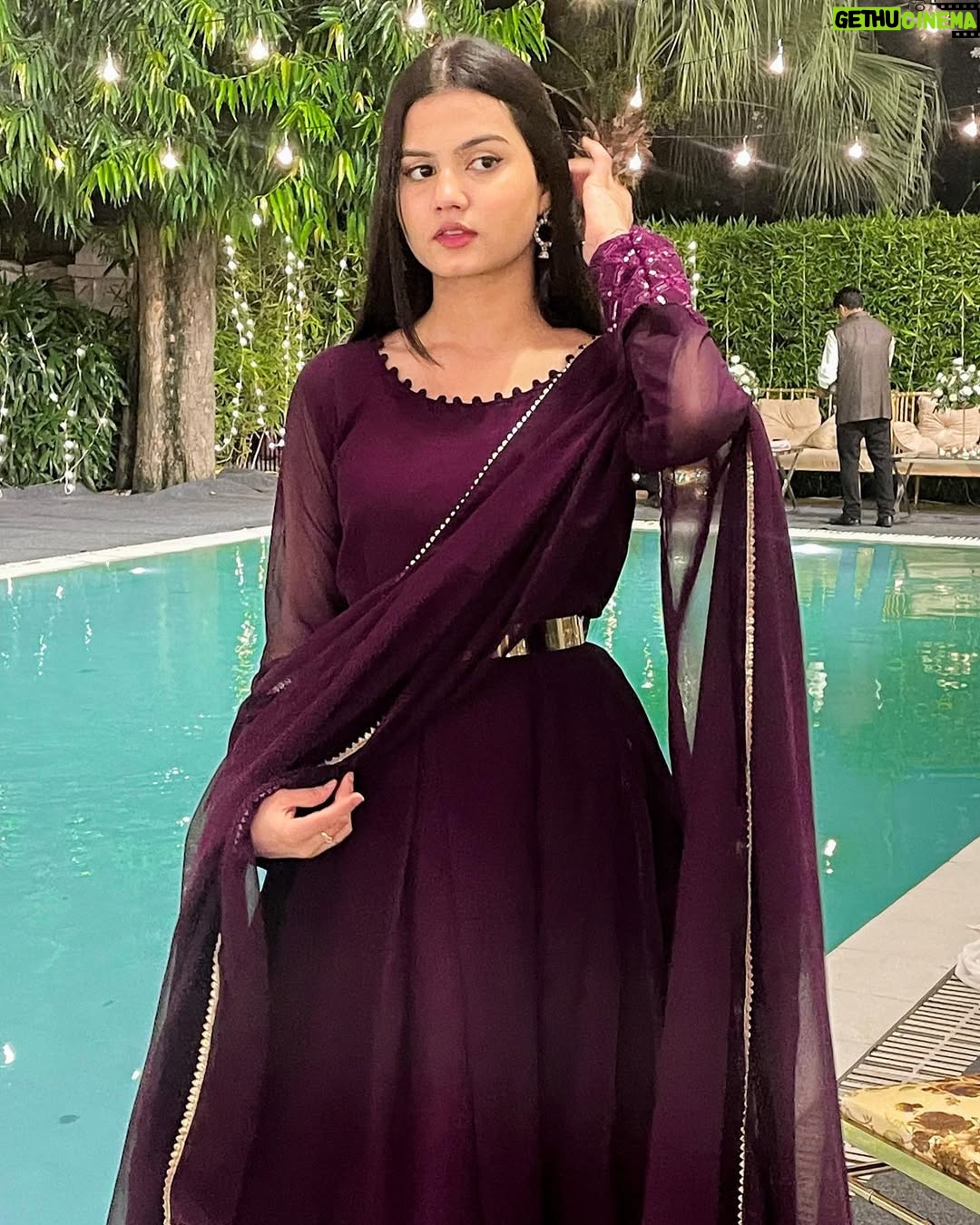 Insha Warsi - 38.9K Likes - 𝐃𝐚𝐫𝐤 𝐍𝐢𝐠𝐡𝐭𝐬🌙𝐒𝐩𝐚𝐫𝐤𝐥𝐲 𝐕𝐢𝐛𝐞𝐬✨
.
.
.
.
.
#inshawarsi #inshalians #instagood #instagram #instalike #outdoor #engagement #photography #photo @instagram