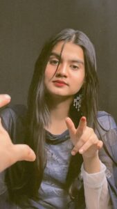 Actress Insha Warsi HD Photos and Wallpapers July 2025