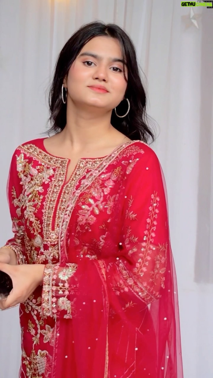 Insha Warsi - 319.6K Likes - Eid-ul-Adha Mubarak♥️✨

#inshawarsi #inshalians #reels #instagood #instagram #reelsinstagram #reelitfeelit #explore #explorepage #save #share