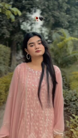 Insha Warsi Instagram - Copy kàrte hai♠️
Wearing 👗 @luxuries_of_elaan
.
.
.
.
.
.
#inshalians #inshawarsi #reels #viral #sad #poet #shayari #ownvoice #reelsinstagram #explore #explorepage #viral