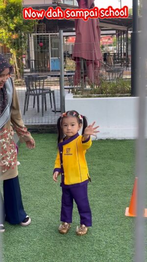 Intan Ladyana Instagram - Evie’s daily routine 

@nimblebeecyberjaya 
@nimblebeepreeschool 
#nimblebeecyberjaya 
#nimblebeepreeschool
