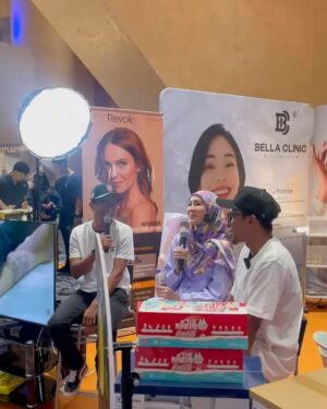 Intan Ladyana Instagram - A day with @bellaclinicmy at picc. Thank you for having me 🥰

@bellacliniciconics
@bellaclinicmy
#bellaclinicshahalam 
#bellacliniciconic