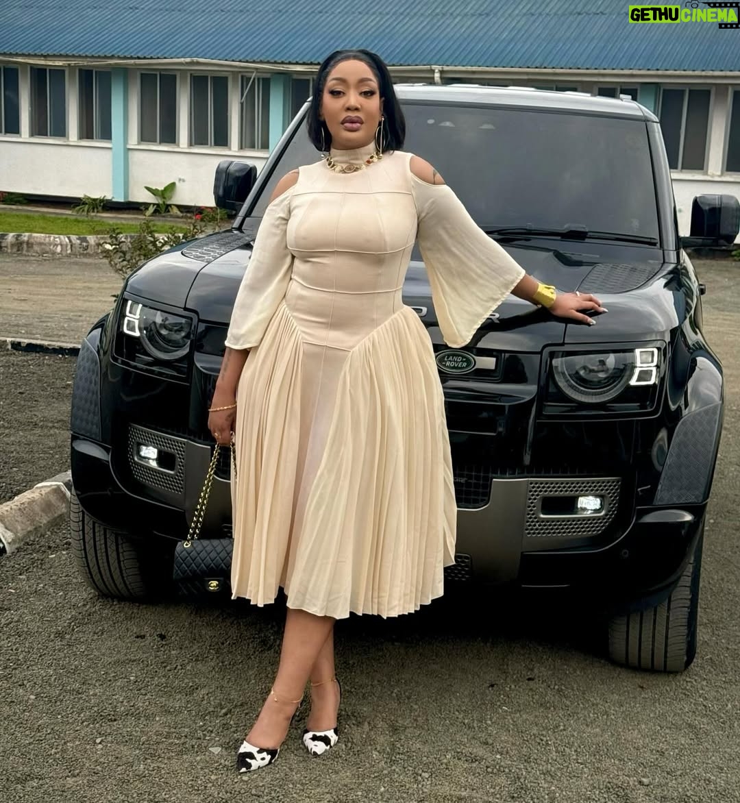 Irene Uwoya - 24.6K Likes - 😍😍😍 
 👗 @style_360_tz