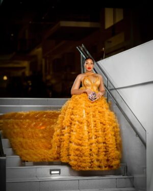 Irene Uwoya Instagram - Jp the Queen is on the way…..
Stylist @loydemich
Dress @anna____collections
📸 @chizimapicha
MUA @cyenu_makeup
#jp2025