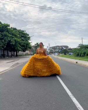 Irene Uwoya Instagram - Jp the Queen is on the way…..
Stylist @loydemich
Dress @anna____collections
📸 @chizimapicha
MUA @cyenu_makeup
#jp2025