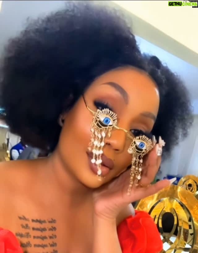 Irene Uwoya - 22.2K Likes - Nakutakia kheri kipenzi changu @binti_sadiq MUNGU wa mbinguni akalinde ndoa yako kwa damu ya YESU … Kama tulivyokubaliana ukimaliza ni mim… I can’t wait 😍 Nakupenda sanaaa❤️ @binti_sadiq
 Miwani @lionell_angel