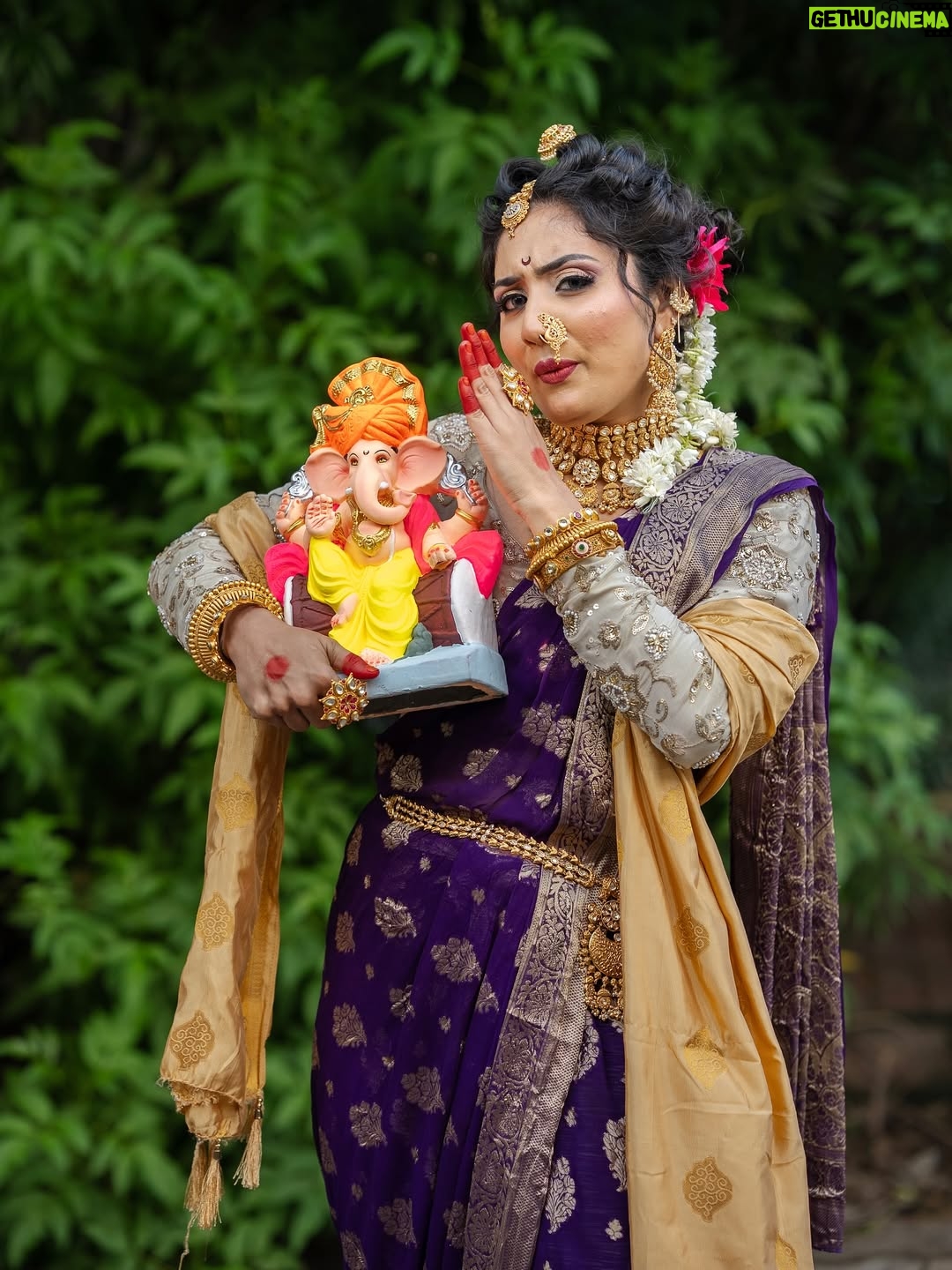 Isha Gangore - 3.4K Likes - गणपति बप्पा मोरया, मंगल मूर्ति मोरया। 🙏🏻