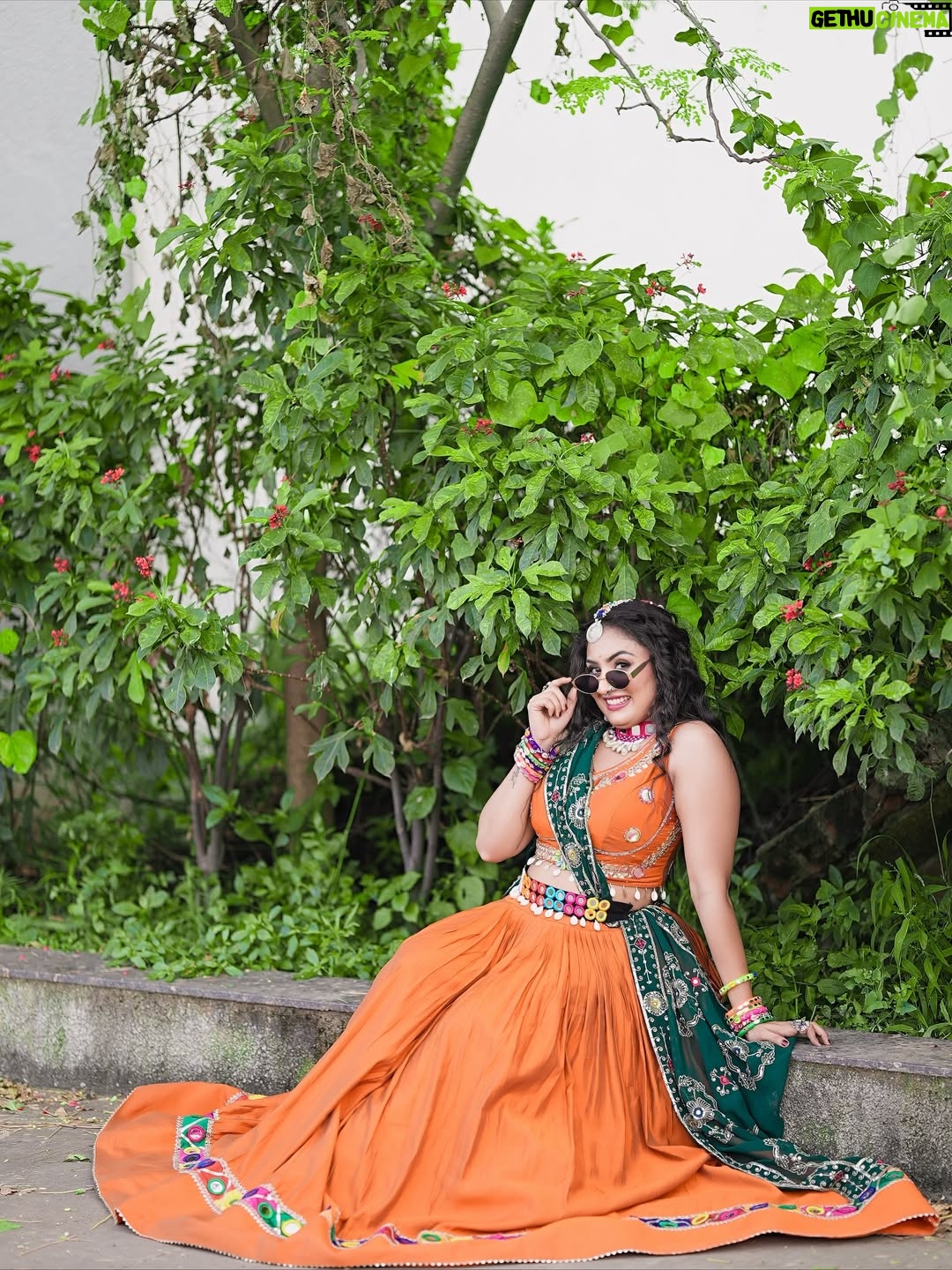 Isha Gangore - 1.9K Likes - which one you like it 🌍❤️😘💋 @ishu_gangore
