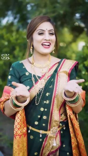 Isha Gangore Instagram - agale baras aana hai aana hi hoga #
#explore #foryoupage #reelsinstagram #trendingreels #reelkrofeelkro #explorepage #reelfeelit