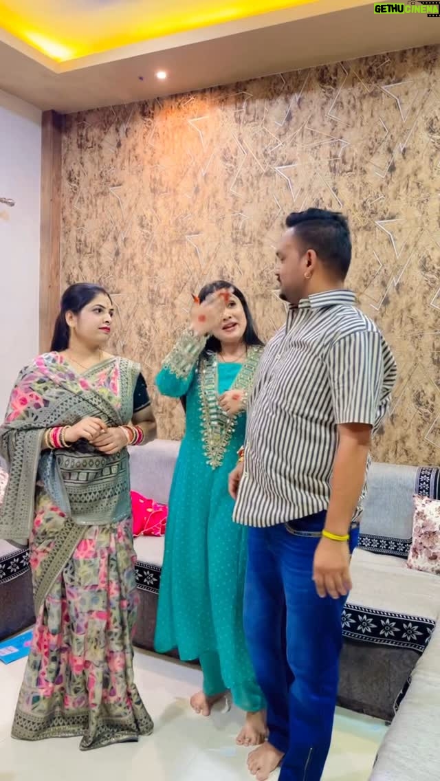 Isha Gangore - 2K Likes - mera bhai 🤣😂🙈🙈 @ishu_gangore 
suit @janvi_new_style_shopping_hub