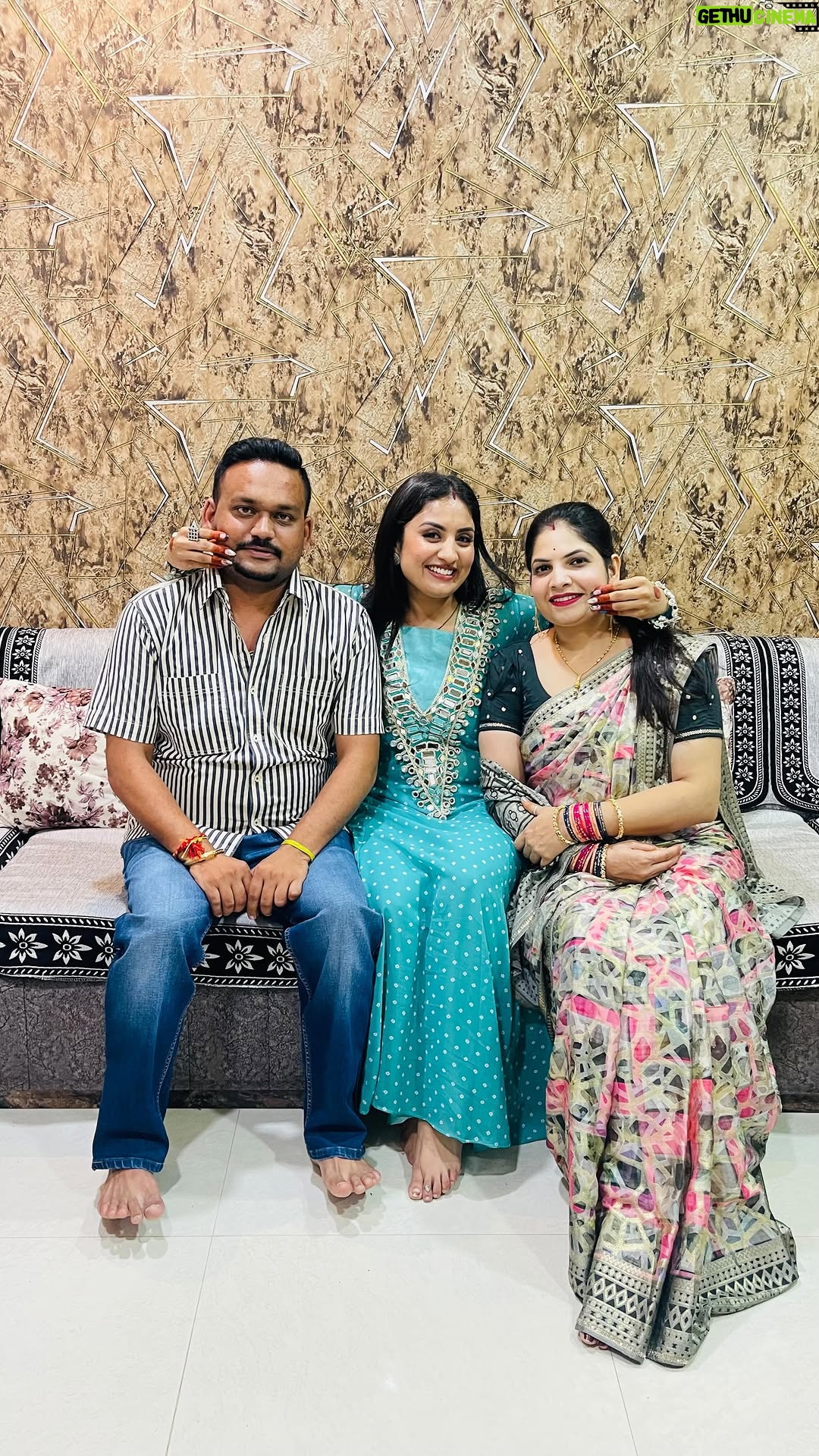 Isha Gangore - 2.2K Likes - full vlog mr and mrs gangore channel pr hai
suit @janvi_new_style_shopping_hub