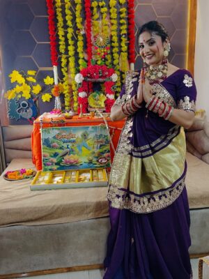Isha Gangore Instagram - मेरा लल्ला 🦚🪈🥹 @ishu_gangore
saree @shree_creation_hub
necklace @kesha_jewellry