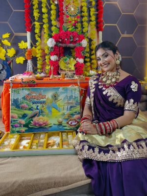 Isha Gangore Instagram - नन्द के आनन्द भयो जय कन्हया लाल की 🦚🪈🥹
necklace @kesha_jewellry
#radha #krishna #janmashtami #post