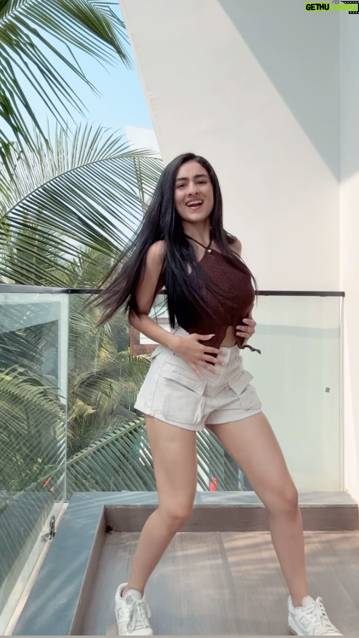 Ishika Bhargava - 29K Likes - Teri meri ❤️
D.c - @_.true__livin._
