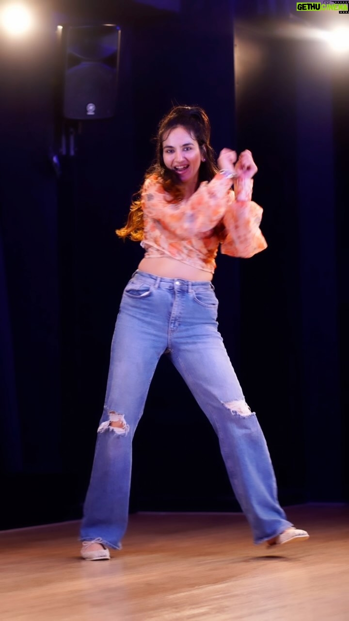 Ishpreet Dang - 183.2K Likes - Sankhiyan♥️

#reels #dance #trending #instagood #bollywood