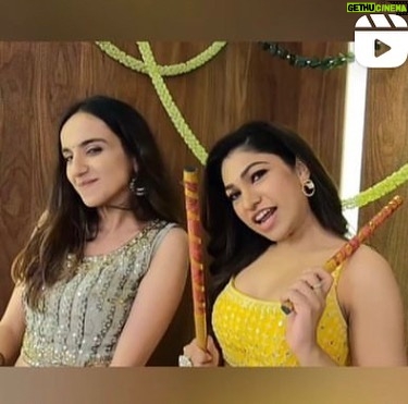 Ishpreet Dang - 100.9K Likes - Ok Here’s my small journey..♥️
The limit is up to 10 photos I think.. so couldn’t share all the celebrities pictures but in next post definitely will share ♥️
#throwback 

#instagood #celebrity #photography #memories #instagram #instadaily