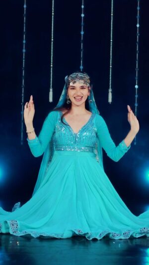 Ishpreet Dang Instagram - Ishpreet X bhumaro 
Taking it to next level ♥️

#reels #dance #kashmiri #beauty #instagood