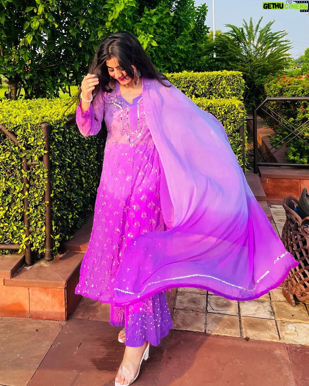 Ishu Kashyap - 10.6K Likes - 💜
.
.
.
.
.
.
.
.
.
.
.
.
.
#photooftheday #instagood #trending #instalike #fyp #explore #ffm #instadaily #indian #traditional #ootd #picoftheday #explorepage