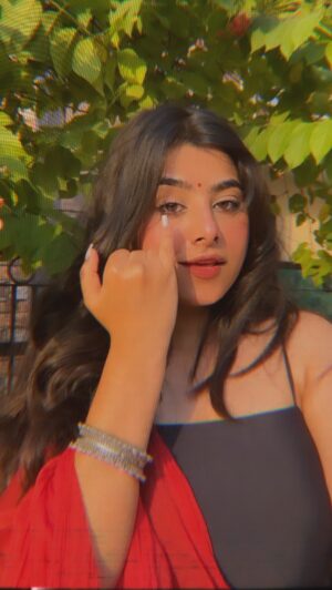 Ishu Kashyap Instagram - 🫶🏻
#fyp #reelkarofeelkaro #trending #explorepage #trendingreels