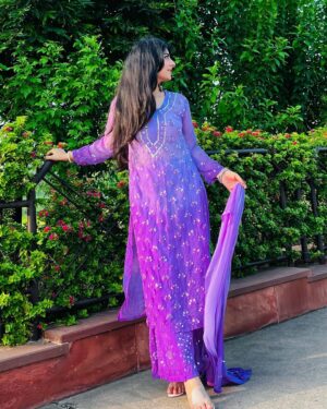 Ishu Kashyap Instagram - 💜
.
.
.
.
.
.
.
.
.
.
.
.
.
#photooftheday #instagood #trending #instalike #fyp #explore #ffm #instadaily #indian #traditional #ootd #picoftheday #explorepage