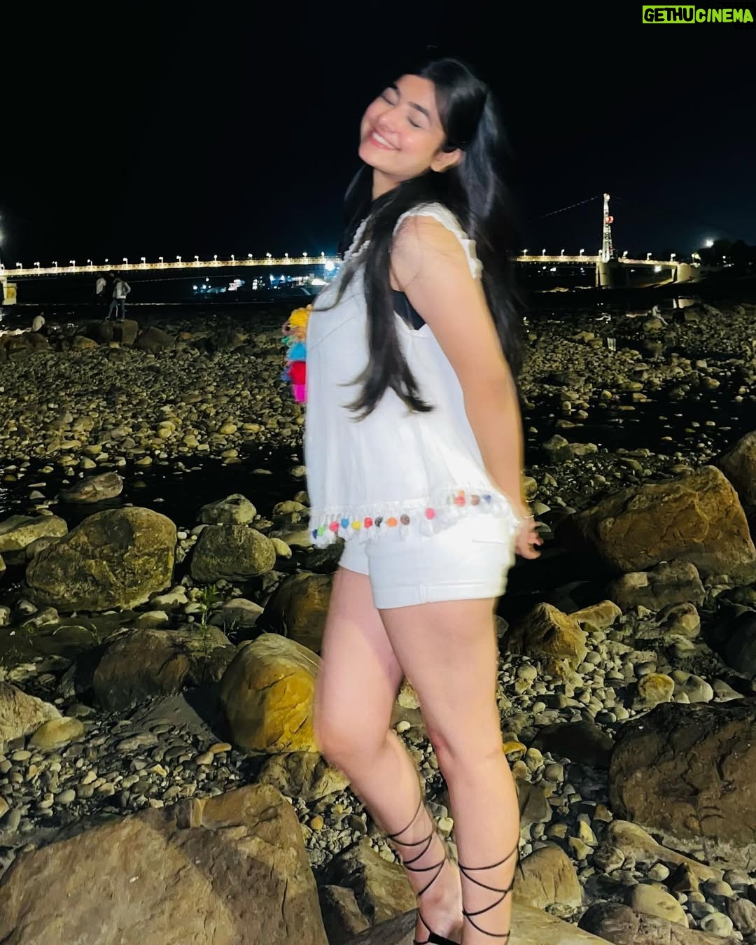 Ishu Kashyap - 13.3K Likes - feeling 11 out of 10🦋🤍
.
.
.
.
. #explorepage #fyp #instagood #instagram #picoftheday #riverside #peace #rishikesh #happyplace #photooftheday #instalike