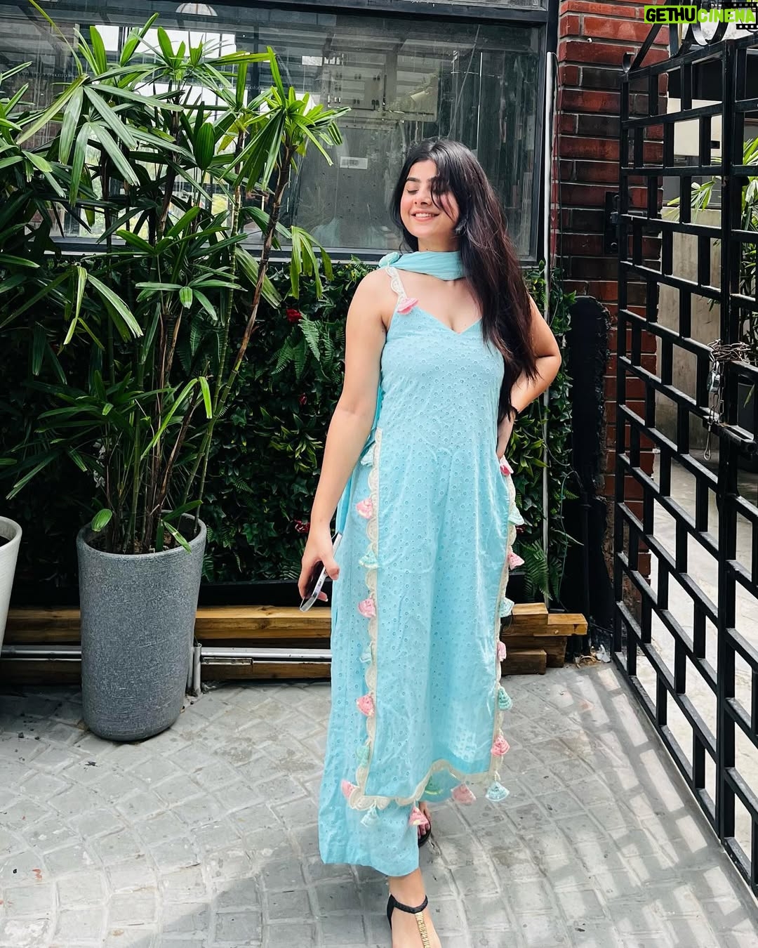 Ishu Kashyap - 13.5K Likes - 🩵

Wearing- @vm_fashionstudio 

#explorepage #fypage #trending #photooftheday #pic #ootd #viralpost #traditional #suit #indian #instalike