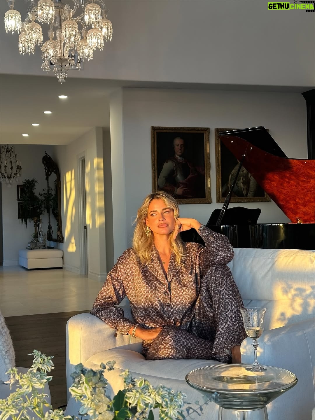 Ivana Mrázová - 3 Likes - From these days of simply living ✨❤️