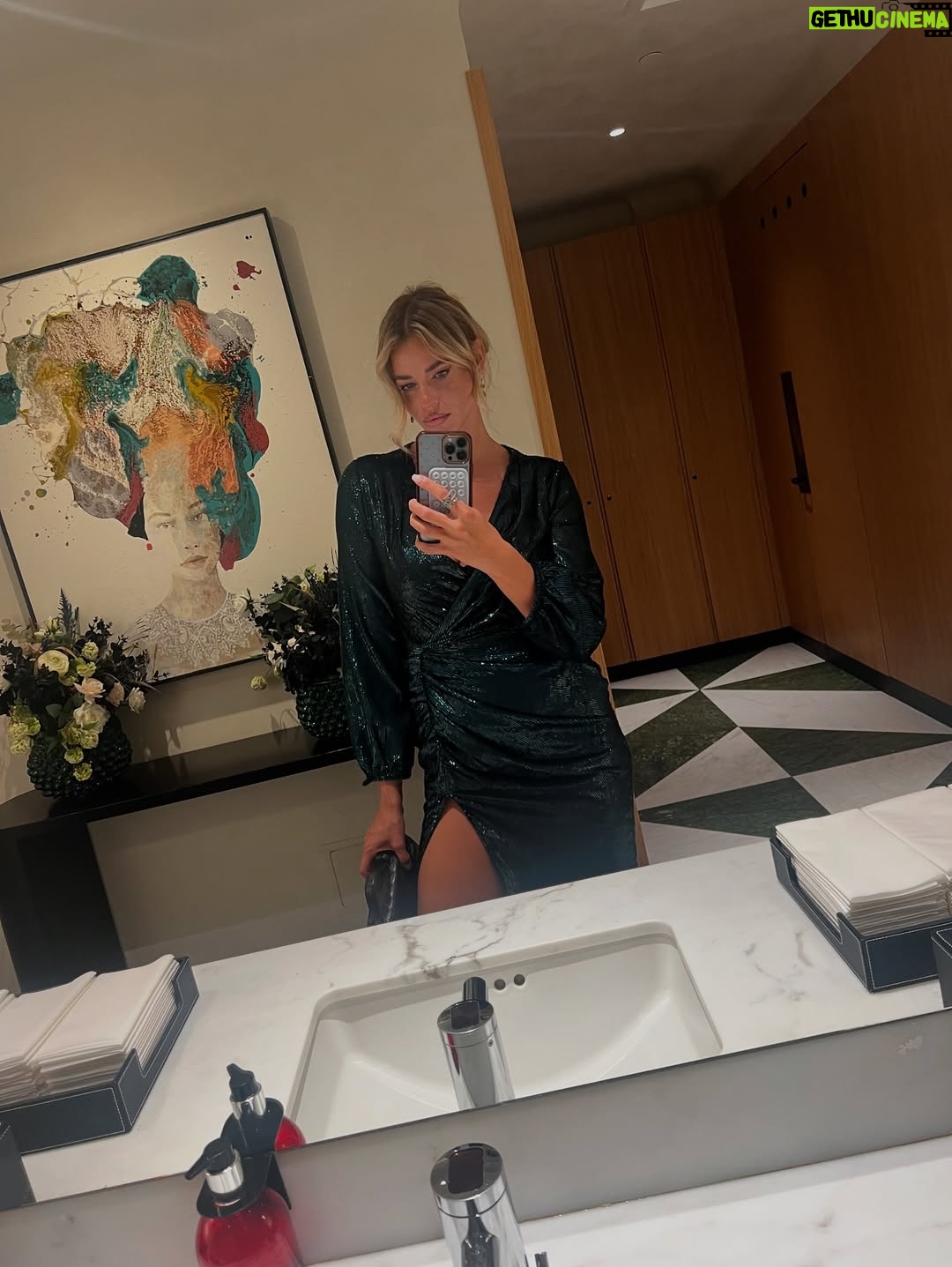 Ivana Mrázová - 3 Likes - From these days of simply living ✨❤️