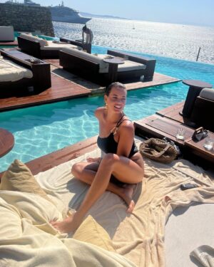 Ivana Mrázová Instagram - Leaving paradise 💙 Until next time! ✌🏼