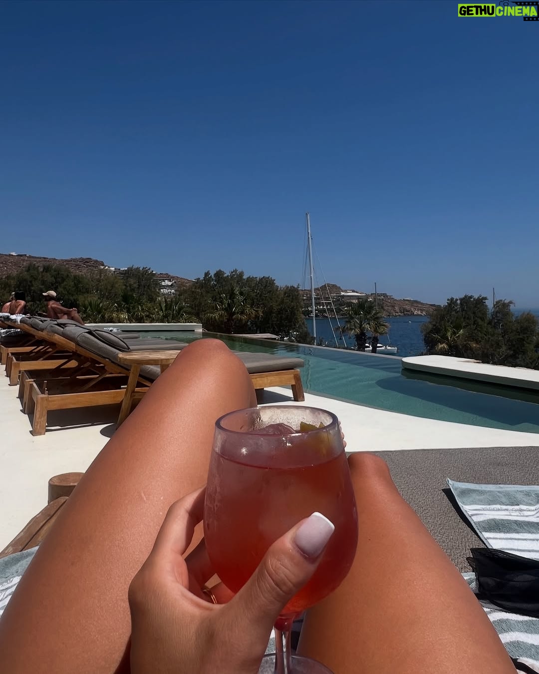 Ivana Mrázová - 3 Likes - Leaving paradise 💙 Until next time! ✌🏼