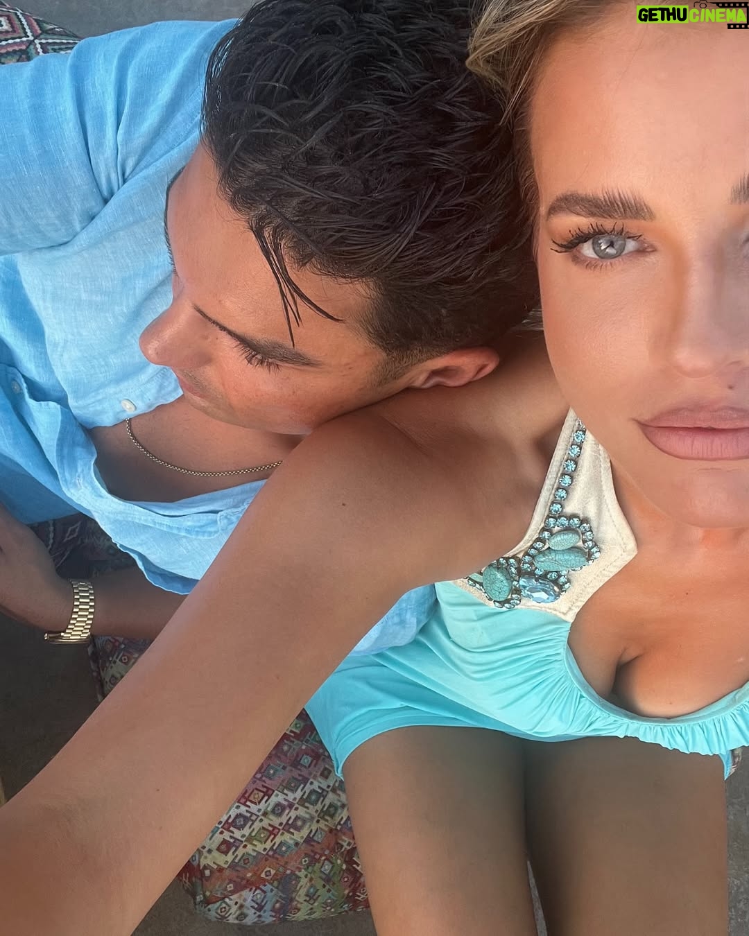 Ivana Mrázová - 3 Likes - Sipping sunsets in Mykonos 🧡🌅